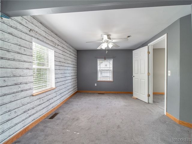 19 Hickory Street, Hanover, NY 14136