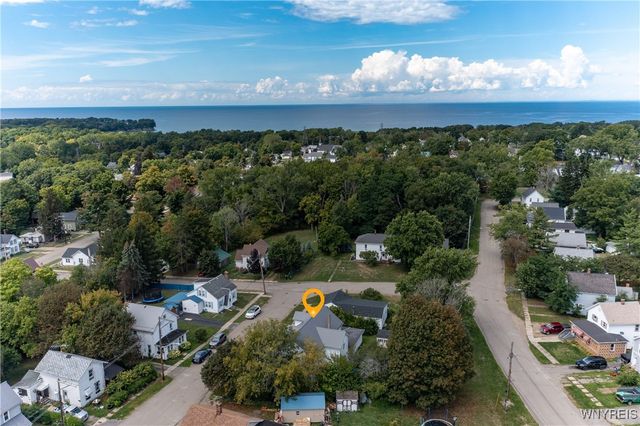 19 Hickory Street, Hanover, NY 14136