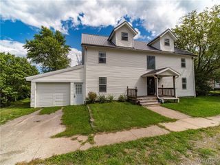 19 Hickory Street, Hanover, NY 14136