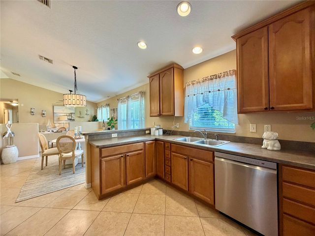 12854 NE 118TH TERRACE, Ocklawaha, FL 32179
