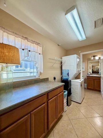 12854 NE 118TH TERRACE, Ocklawaha, FL 32179