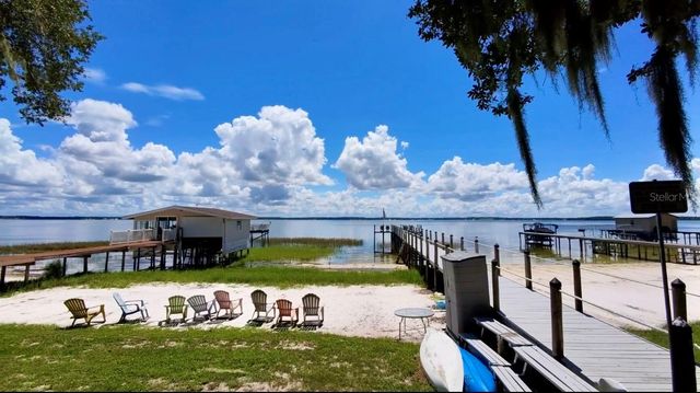 12854 NE 118TH TERRACE, Ocklawaha, FL 32179