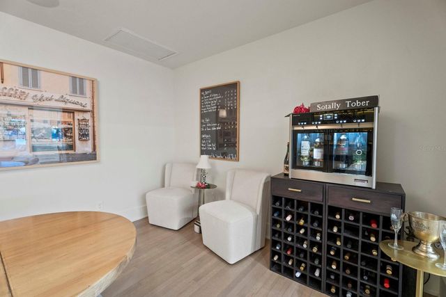 890 N PHELPS AVENUE, Winter Park, FL 32789