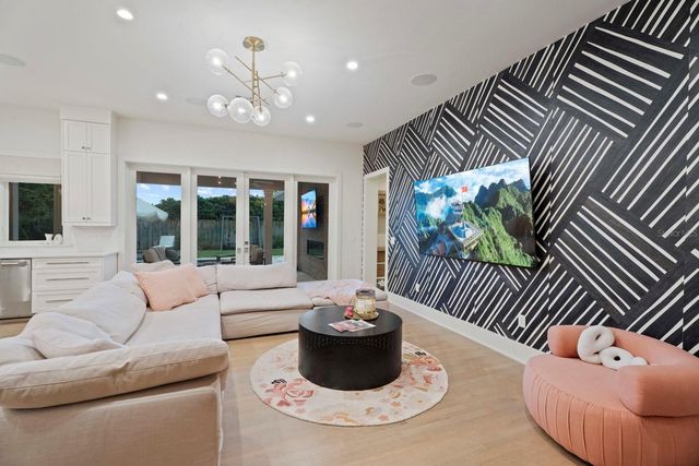 890 N PHELPS AVENUE, Winter Park, FL 32789