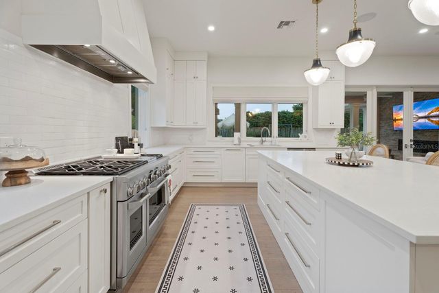 890 N PHELPS AVENUE, Winter Park, FL 32789