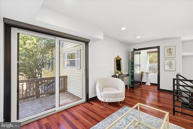 900 20TH ST S, Arlington, VA 22202