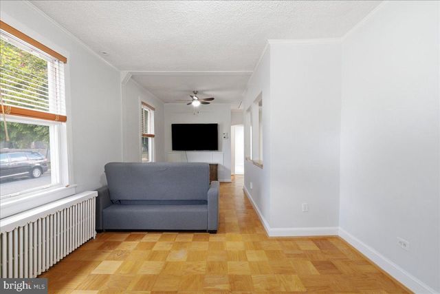 900 20TH ST S, Arlington, VA 22202