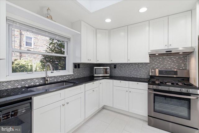 900 20TH ST S, Arlington, VA 22202