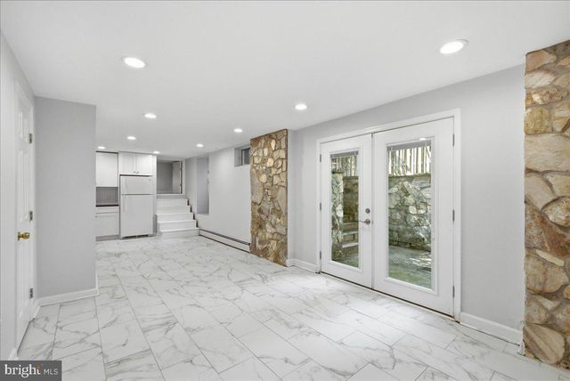 900 20TH ST S, Arlington, VA 22202