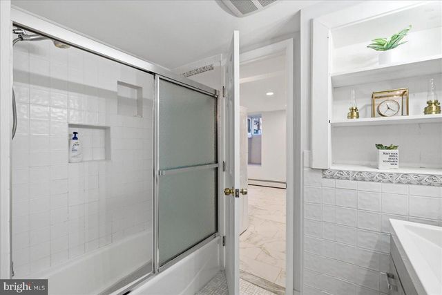 900 20TH ST S, Arlington, VA 22202