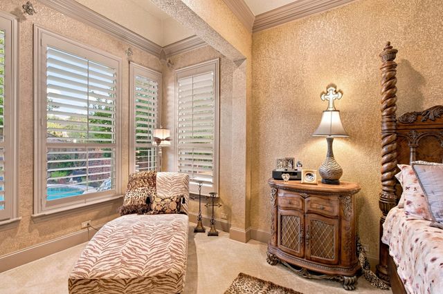 613 Sophie Lane, Colleyville, TX 76034