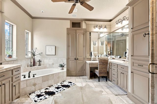 613 Sophie Lane, Colleyville, TX 76034