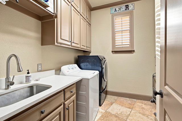 613 Sophie Lane, Colleyville, TX 76034