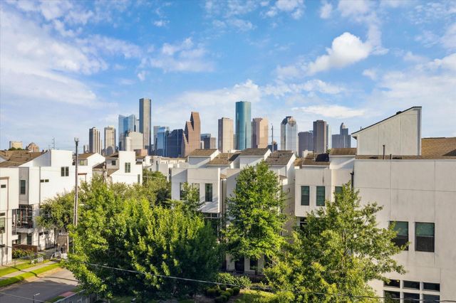 1704 Alamo Street A, Houston, TX 77007
