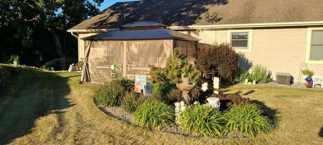 W360S10139 Markham ROAD, Eagle, WI 53119