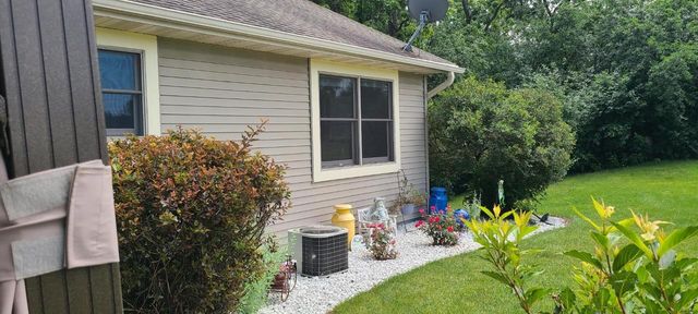 W360S10139 Markham ROAD, Eagle, WI 53119