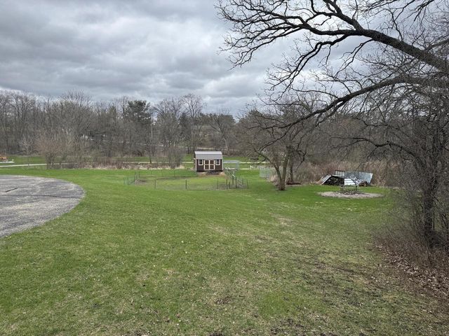 W360S10139 Markham ROAD, Eagle, WI 53119