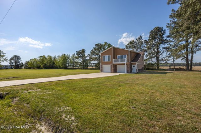 425 Griggs Road, Vandemere, NC 28587