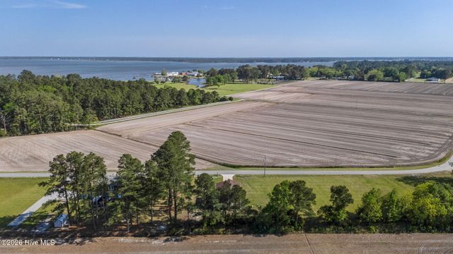 425 Griggs Road, Vandemere, NC 28587