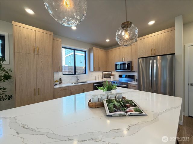 4312 Creston Way, Bellingham, WA 98226