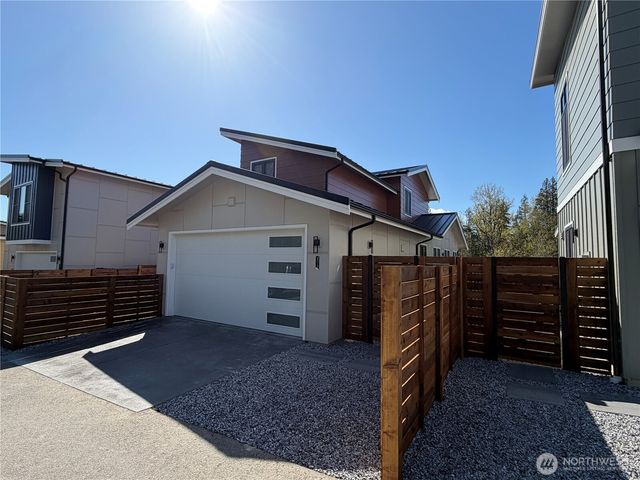 4312 Creston Way, Bellingham, WA 98226