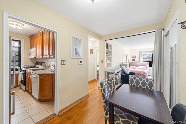 211-01 75th Avenue 4O, Oakland Gardens, NY 11364