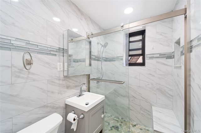211-01 75th Avenue 4O, Oakland Gardens, NY 11364