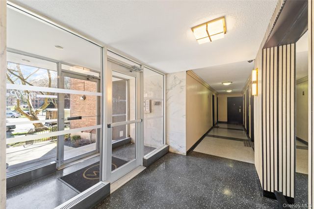 211-01 75th Avenue 4O, Oakland Gardens, NY 11364