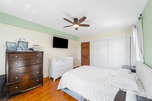 211-01 75th Avenue 4O, Oakland Gardens, NY 11364