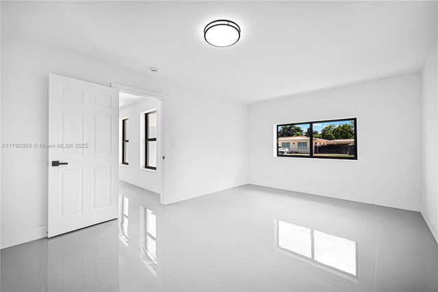3420 SW 108th Ave, Miami, FL 33165