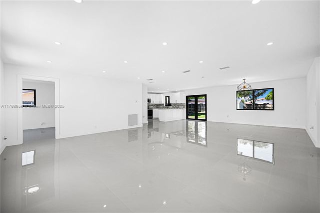 3420 SW 108th Ave, Miami, FL 33165