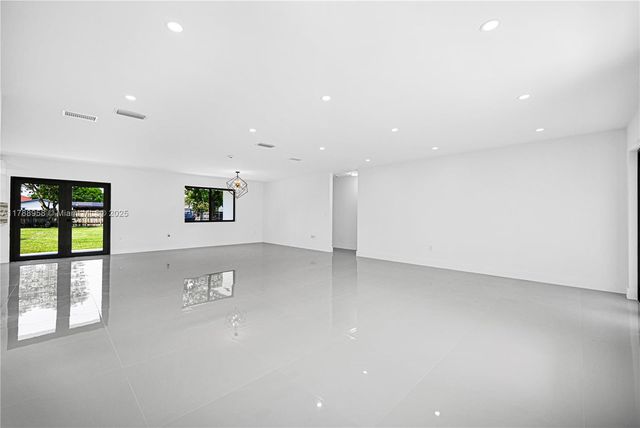 3420 SW 108th Ave, Miami, FL 33165