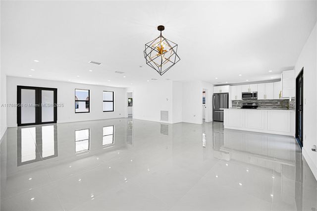 3420 SW 108th Ave, Miami, FL 33165