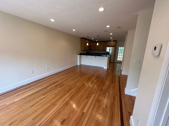 8 Grant St 23, Natick, MA 01760