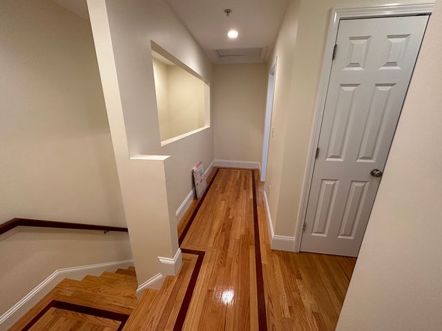 8 Grant St 23, Natick, MA 01760