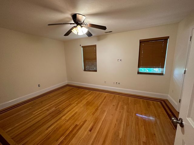 8 Grant St 23, Natick, MA 01760