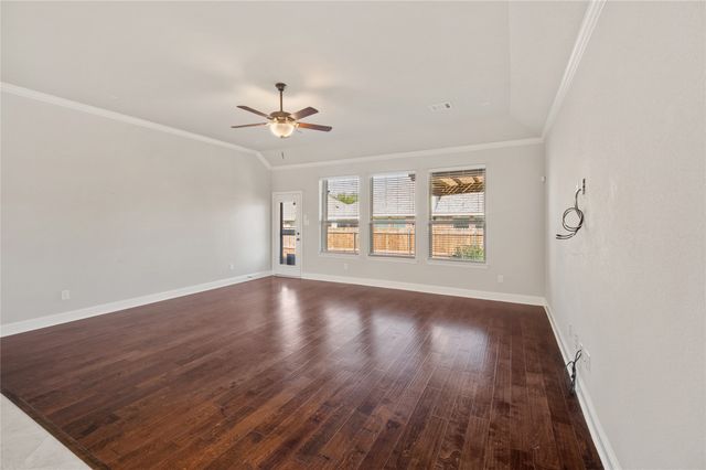 231 Carson Drive, Waxahachie, TX 75167