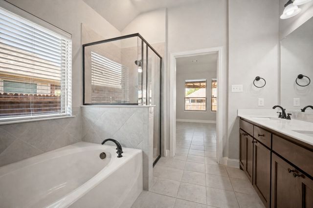 231 Carson Drive, Waxahachie, TX 75167