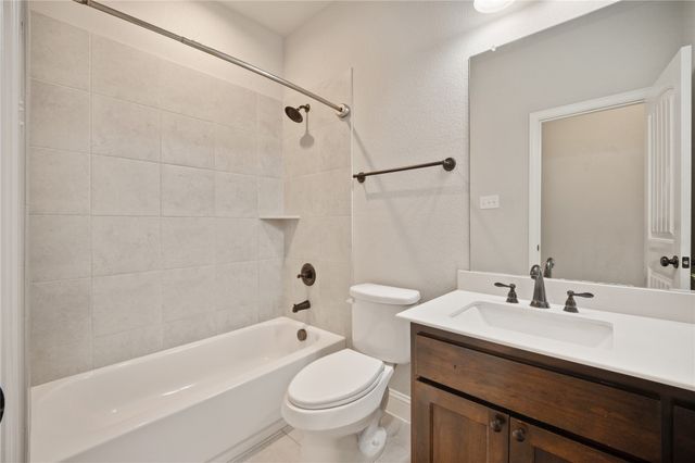 231 Carson Drive, Waxahachie, TX 75167