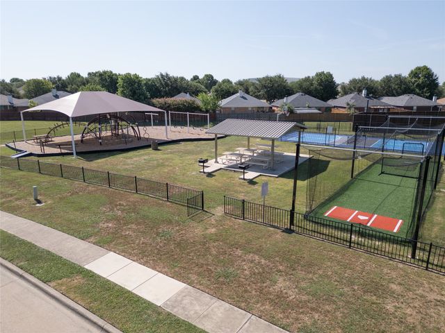 231 Carson Drive, Waxahachie, TX 75167