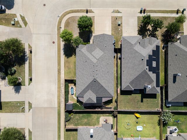 231 Carson Drive, Waxahachie, TX 75167