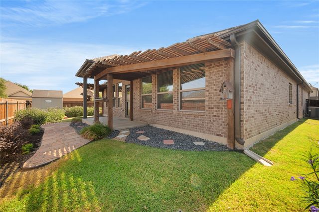 231 Carson Drive, Waxahachie, TX 75167