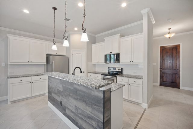 231 Carson Drive, Waxahachie, TX 75167