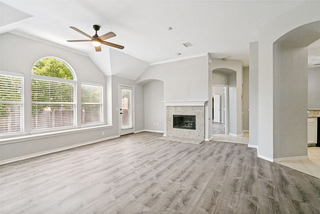 7901 Mulchin S Way, Plano, TX 75024