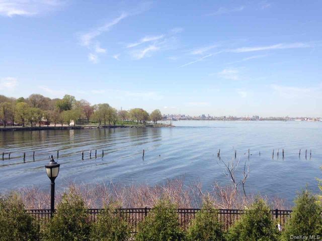 337 Park Crescent, College Point, NY 11356