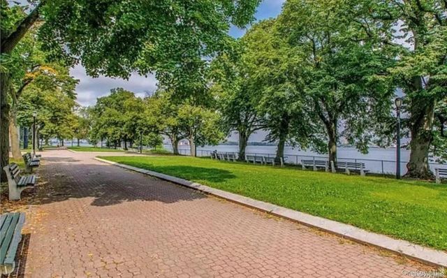 337 Park Crescent, College Point, NY 11356