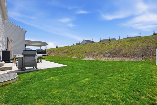 310 Arden Dr, Harmony Boro, PA 16037