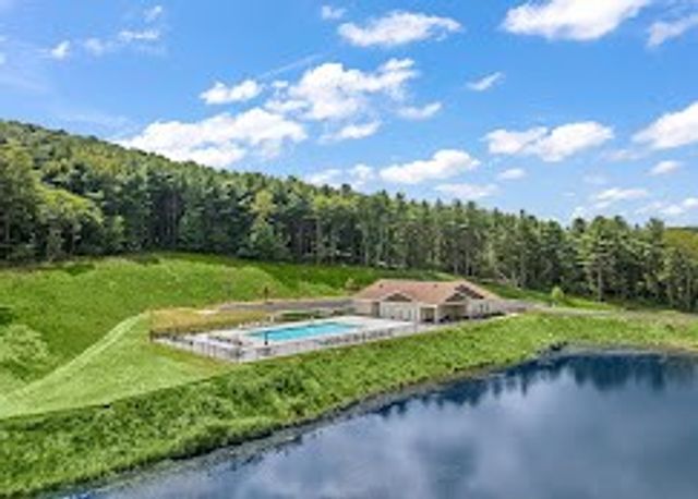 310 Arden Dr, Harmony Boro, PA 16037