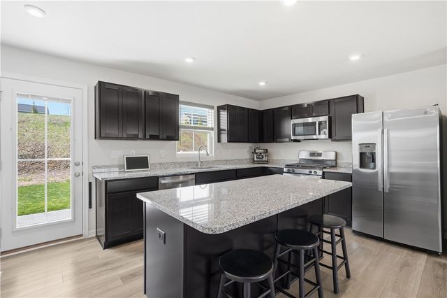 310 Arden Dr, Harmony Boro, PA 16037