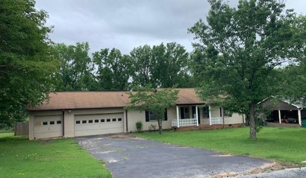 109 Goldenrod Lane, Moore, SC 29369